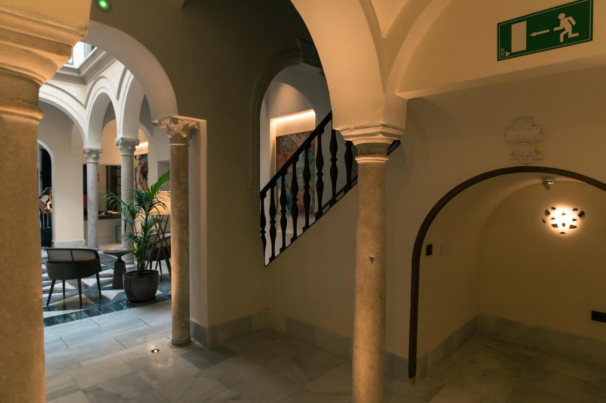 Legado Magdalena Hotel Seville Ngoại thất bức ảnh