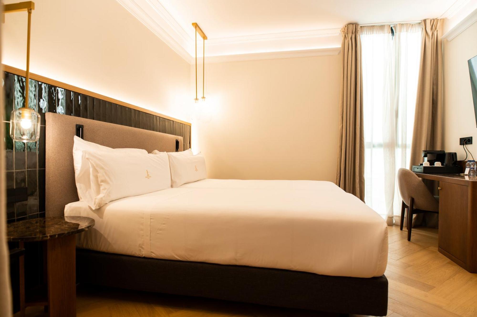 Legado Magdalena Hotel Seville Ngoại thất bức ảnh