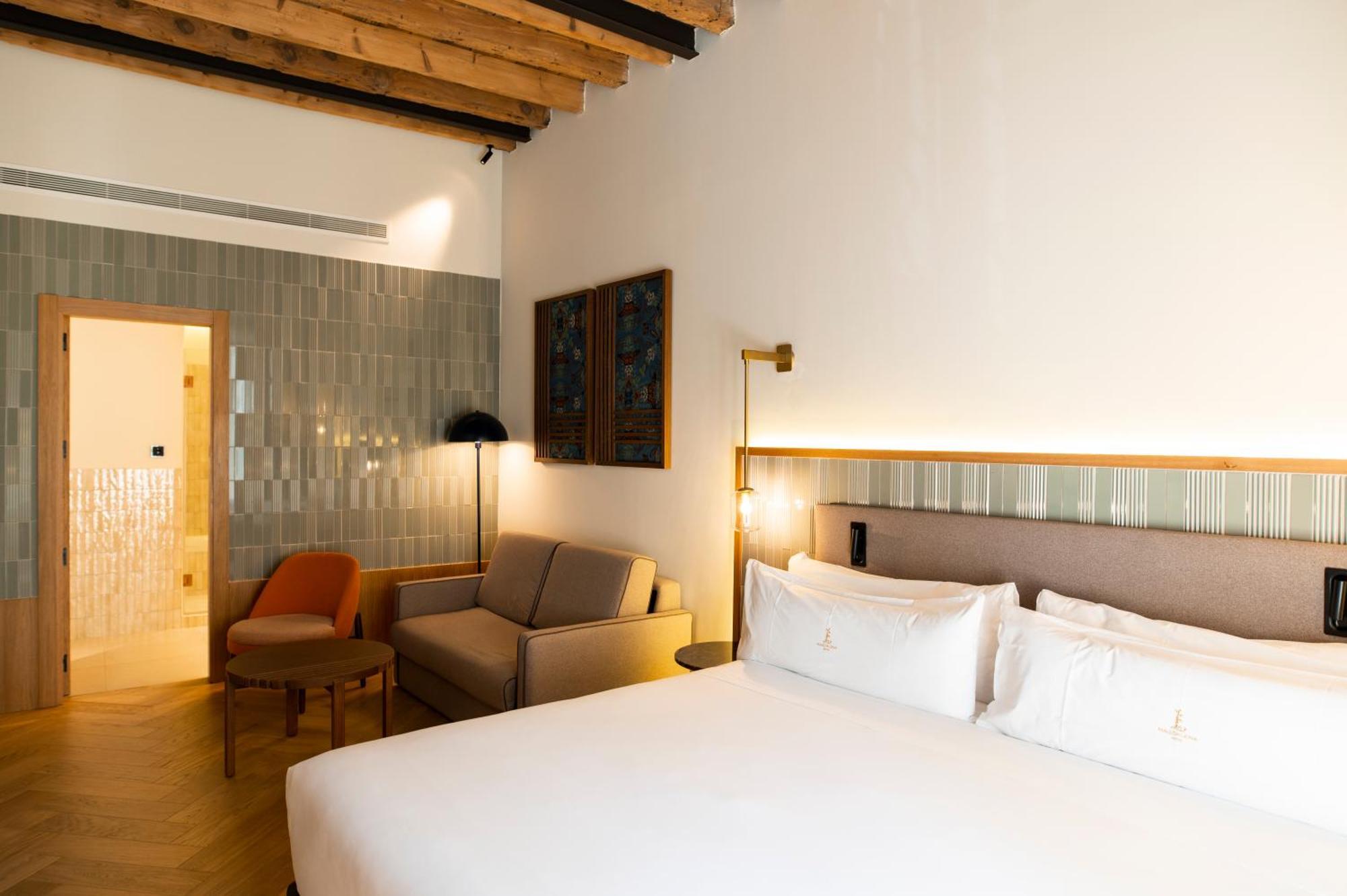 Legado Magdalena Hotel Seville Ngoại thất bức ảnh